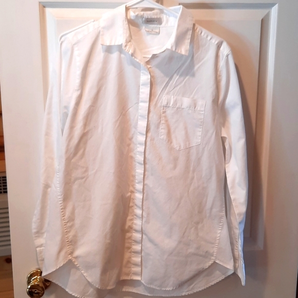 Van Heusen Womans White Button Down Shirt size M - Picture 1 of 6